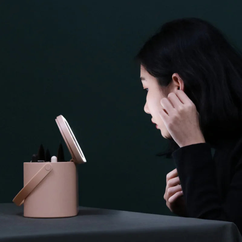 Produktnamn - Travel Portable Makeup Organizer Box With LED